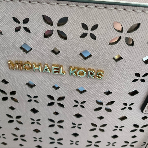 Michael Kors Hayley Handbag/Crossbody - Picture 3 of 10